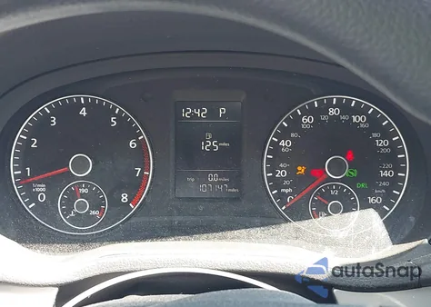 2013 Volkswagen Passat 2.5L S from USA, damaged, VIN 1VWAP7A3XDC038659